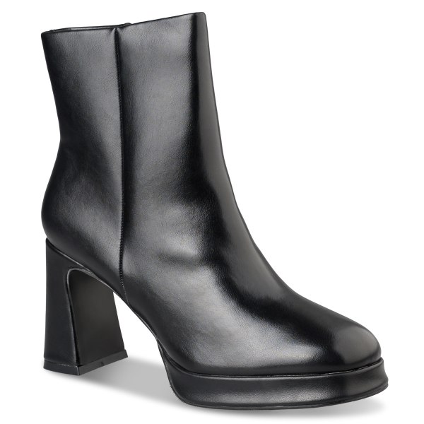 BLOCK HEEL BOOTIES