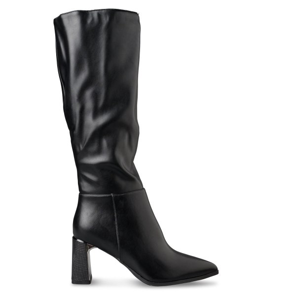 POINTED TOE BOOTS