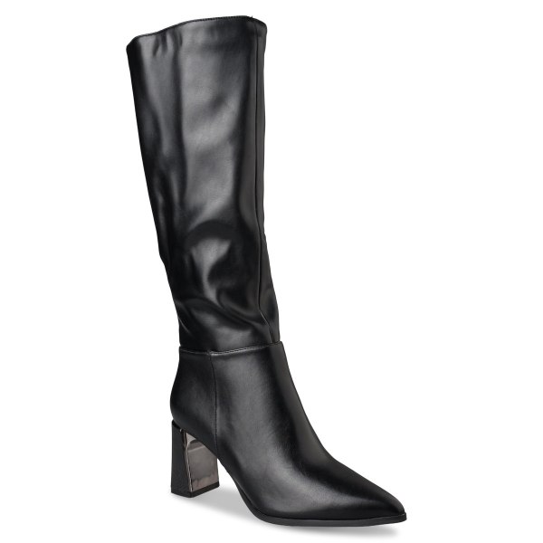 POINTED TOE BOOTS