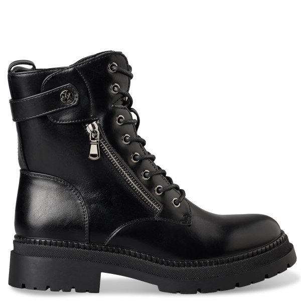 COMBAT BOOTS