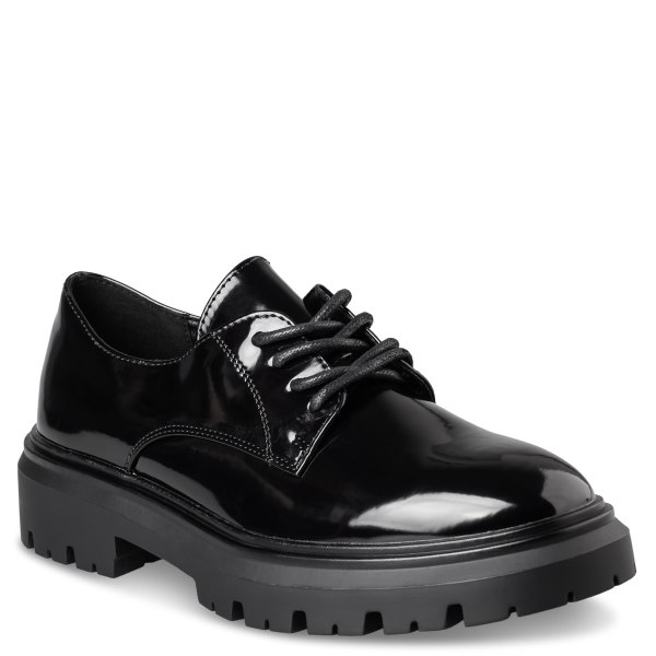 BROGUES