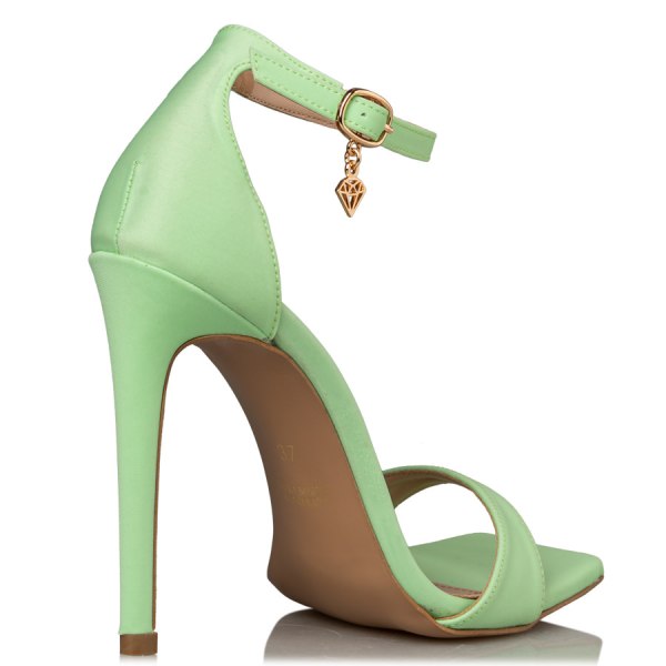 STILETTOS φωτογραφία