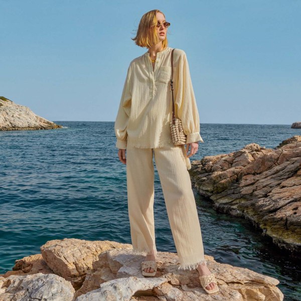 FLAT SANDALS φωτογραφία