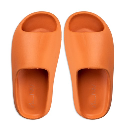 FLAT SANDALS 2025