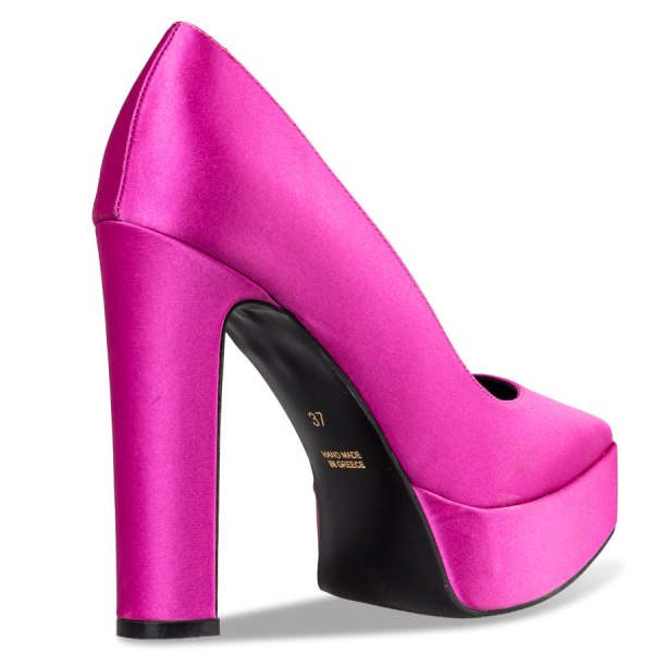 PLATFORM HEEL PUMPS φωτογραφία