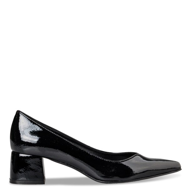  POINTED TOE PUMPS 2025