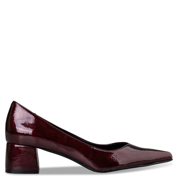  POINTED TOE PUMPS 2025