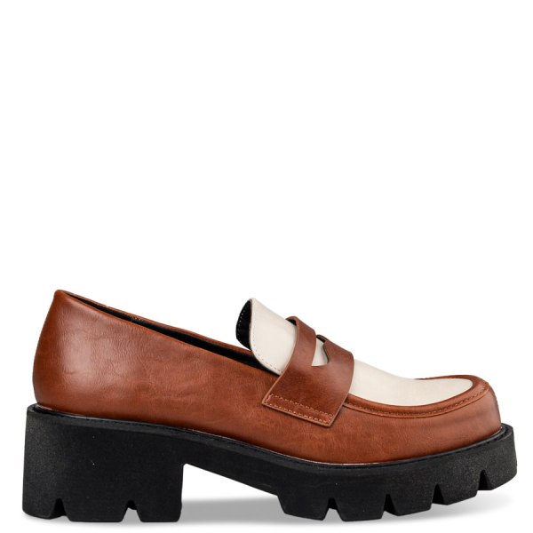  CHUNKY LOAFERS 2025