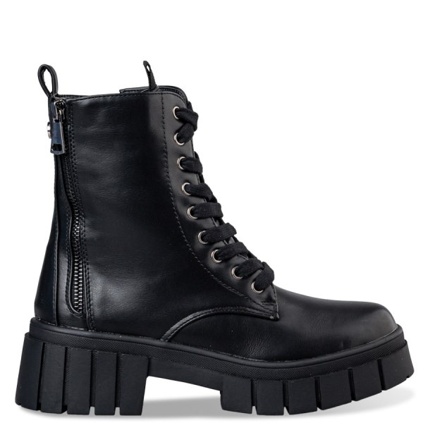 COMBAT BOOTS